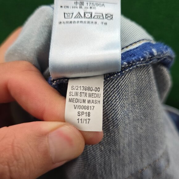 GAP Jeans Mens 36x32 Blue Denim Slim Fit Straight Leg Medium Wash Casual - Picture 14 of 16